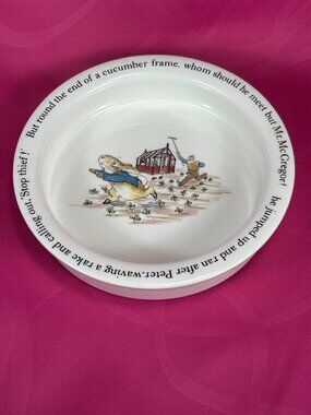 Wedgwood UK colorful Peter Rabbit heavy children's bowl